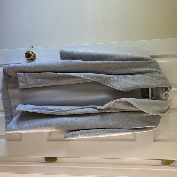 UGG Duffield II Robe in Grey small - Picture 2 of 3